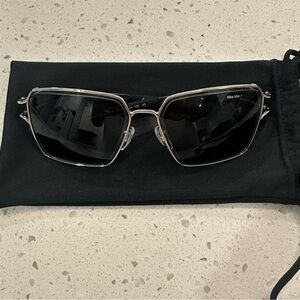 Nike Black and Silver Men's Sunglasses